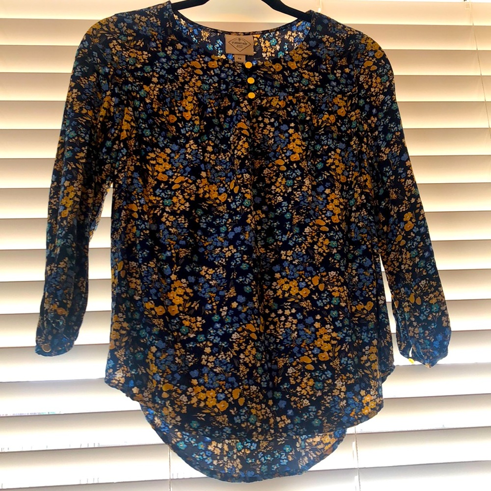 High low flower blouse